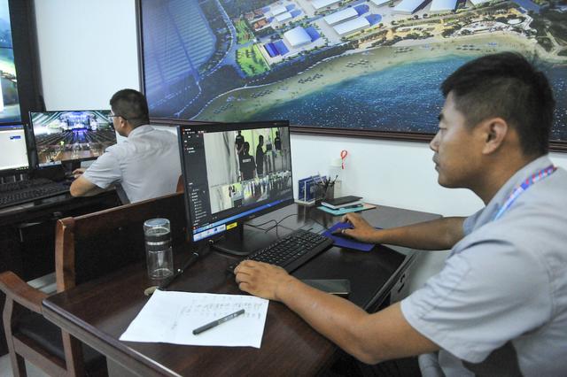 日均逾3200名警力守護(hù)西海岸新區(qū)金沙灘啤酒城