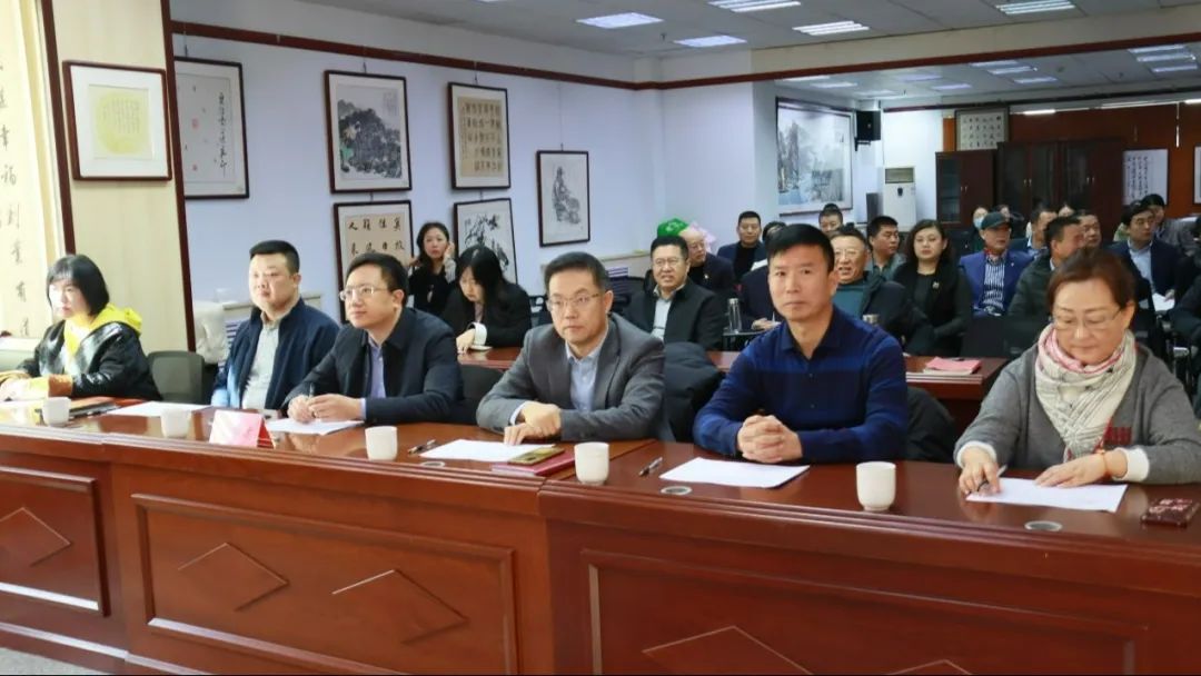 封主席.jpg